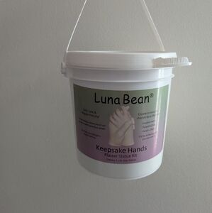 Luna Bean Keepsake Hands Plaster Statue Kit